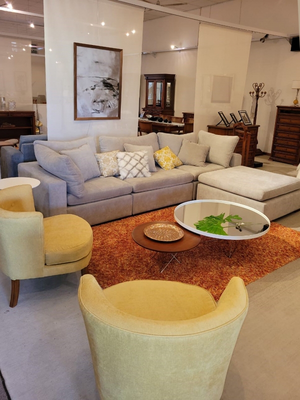 Sofá PANAMÁ - <p>El sofá PANAMÁ esta compuesto por módulos esquineros, centrales y el otomano de 1.00 x 1.00 metro, esto permite que puedas elegir el ancho del sofá de acuerdo a la cantidad de módulos que quieras.</p>
