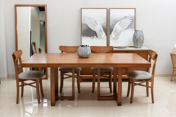 Mesa NEUQUEN 2 x 1m - Mesa NEUQUEN 2 x 1m
Silla AERO con palmeta
Silla LILY