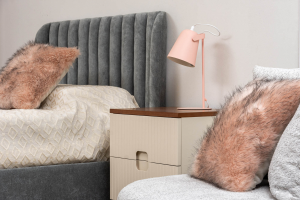 Cama BERLIN 1 plaza tapizada - Cama BERLIN 1 plaza tapizada
Mesa de luz BERLIN
Estanteria PAMPA
